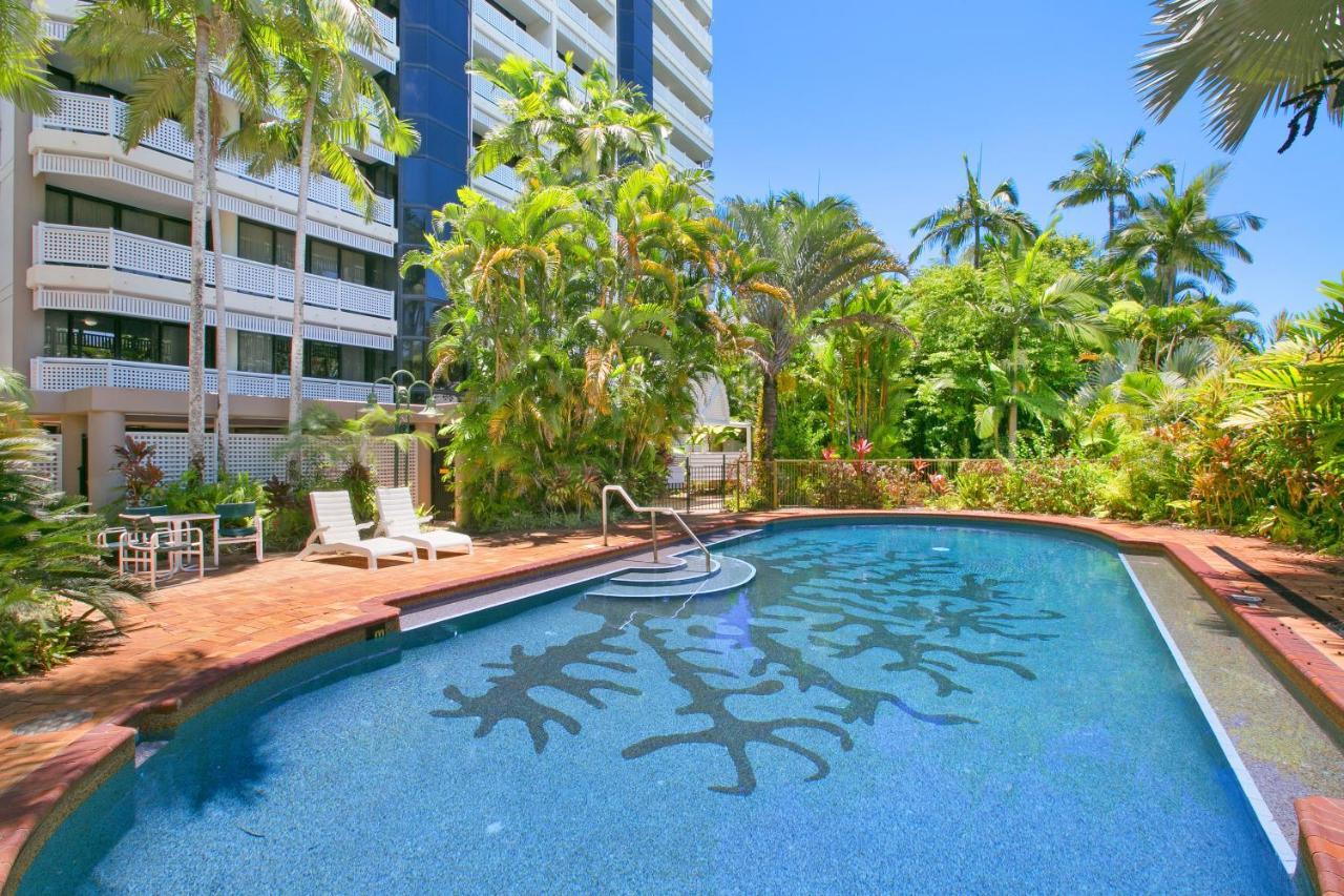 Cairns Luxury Seafront Apartment Esterno foto
