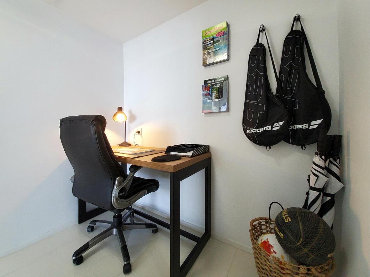 Cairns Luxury Seafront Apartment Esterno foto