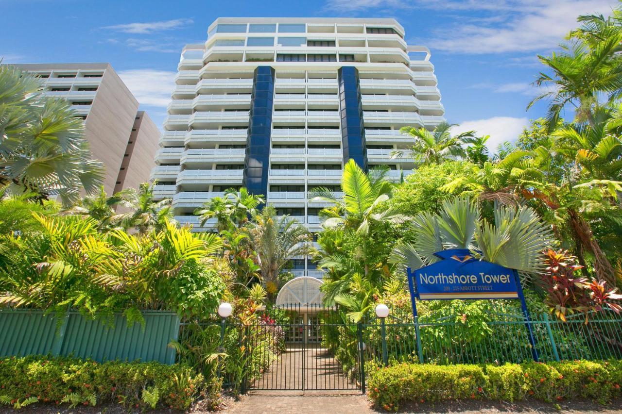 Cairns Luxury Seafront Apartment Esterno foto