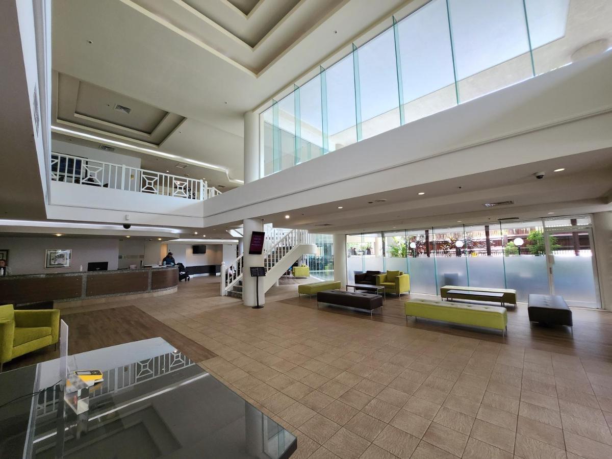 Cairns Luxury Seafront Apartment Esterno foto